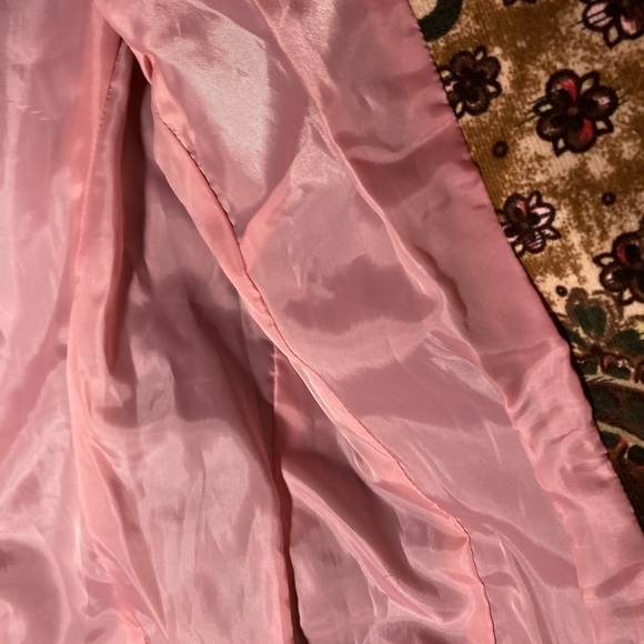Larry Levine Short Jacket with brown and pink floral and paisley design. - Picture 6 of 12